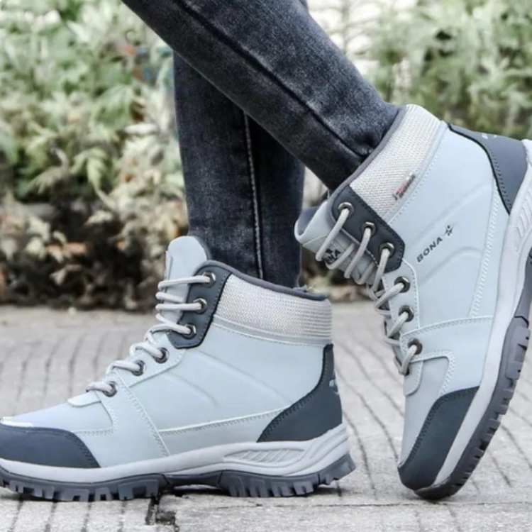 Hiking Boots – Insulated Water-Resistant Non-Slip Design | Active Peaks 4