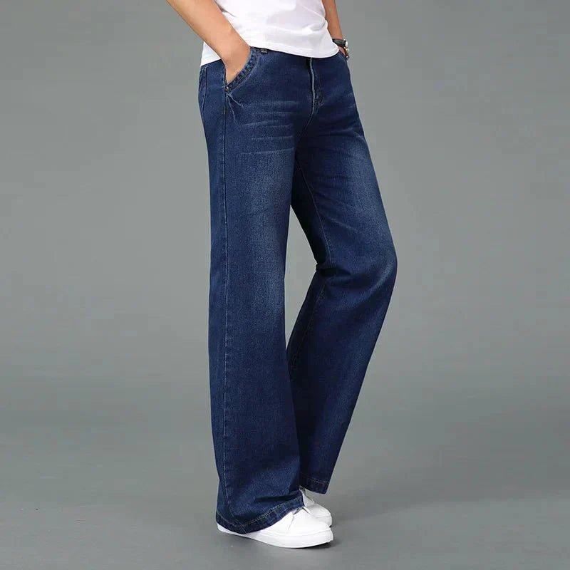 Lukas – Jeans with Bootcut and Retro Charm 7