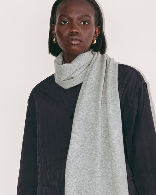 The Cashmere Scarf | Light Heather Grey 1